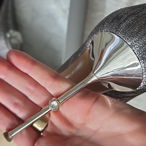 Size 6. Silver. You Can See Are New. Please No Low Blow Offers - Picture 12 of 15